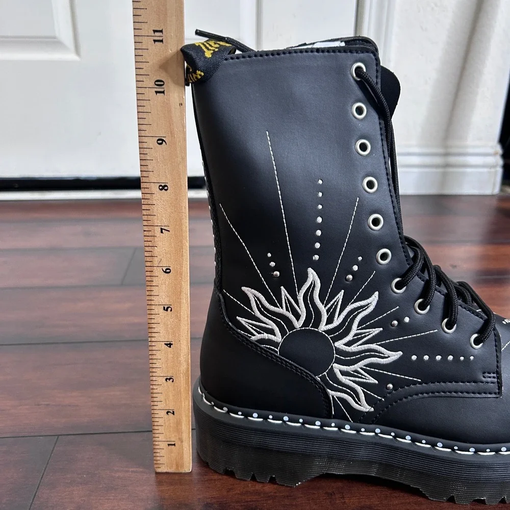 NIB Dr. Martens Jadon Hi Solar Flare Reclaimed Leather Platform Boots Men's 11‎
